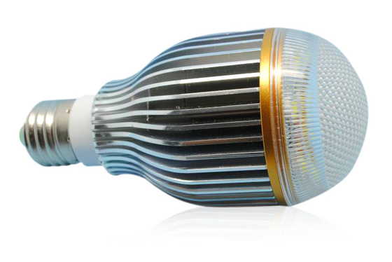 Die - casting Aluminum ODM E14 7W 250V AC E27 Led Light Bulbs 480 - 600LM